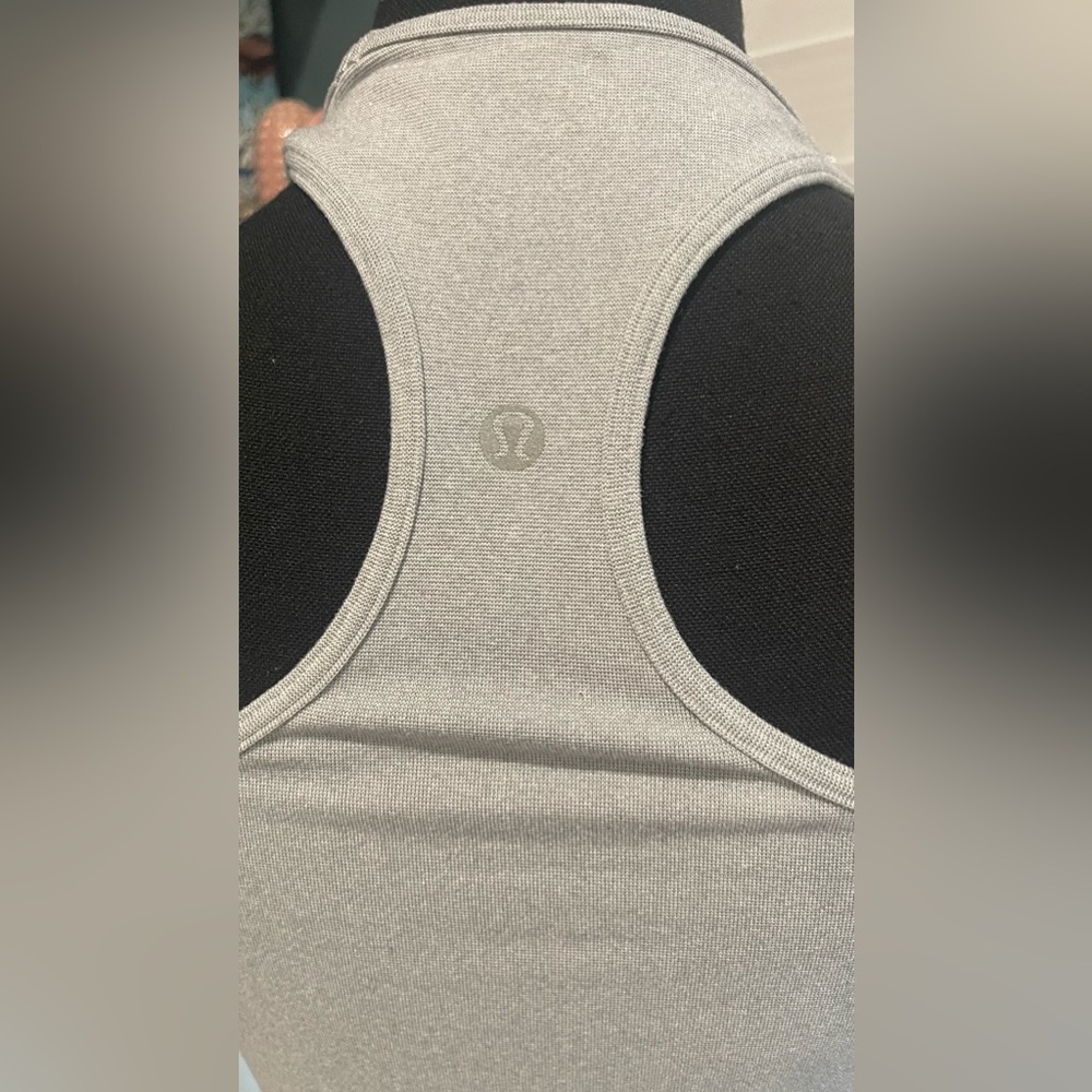 Lululemon Swiftly Racer Back Tank‎ - Picture 2 of 4